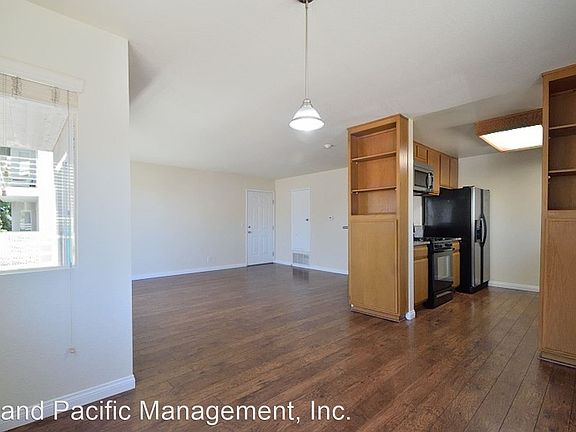 5th image of 728 5th St #728