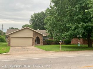 3324 S Jefferson Ave, Springfield, MO 65807