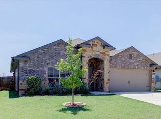 403 Kyra Ln, Taylor, TX 76574