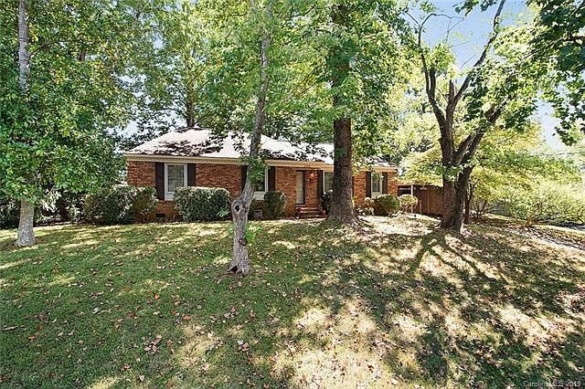 1st image of 2122 Regent Ct