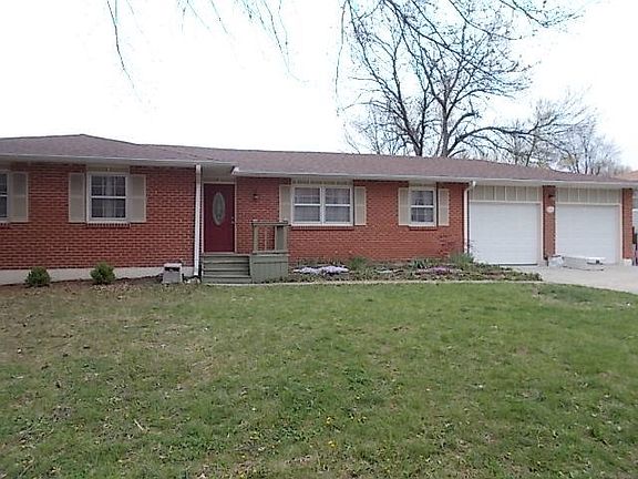 2nd image of 727 W Plaza Dr