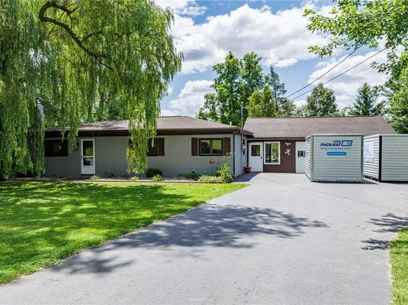 801 Brook Rd, Scottsville, NY 14546