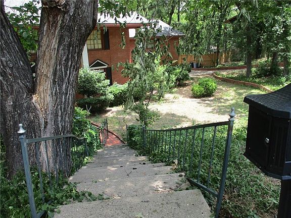 5th image of 4202 Briarwood Ct