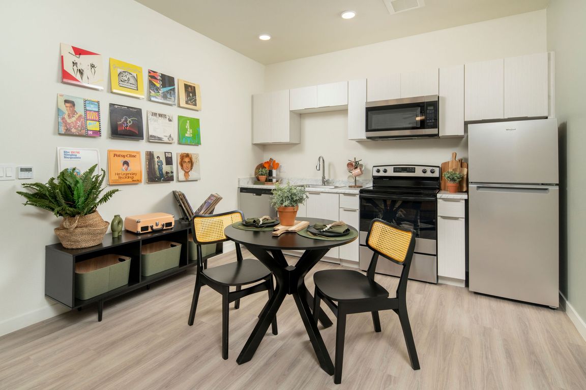 Studio - Kitchen & Dining Area