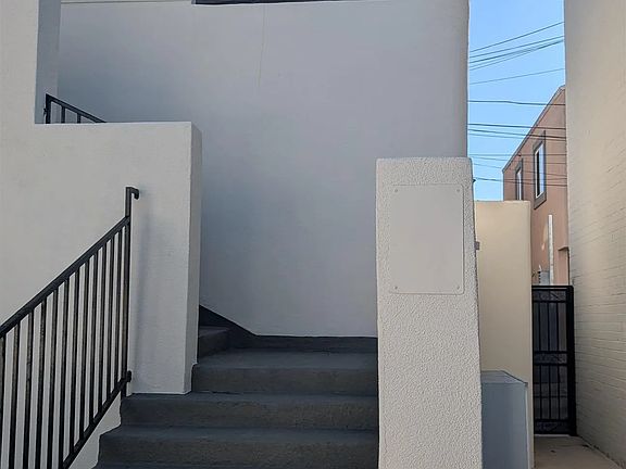 3rd image of 729-35 Queenstown Ct