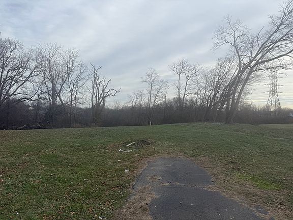4th image of 5907 S Watterson Trl