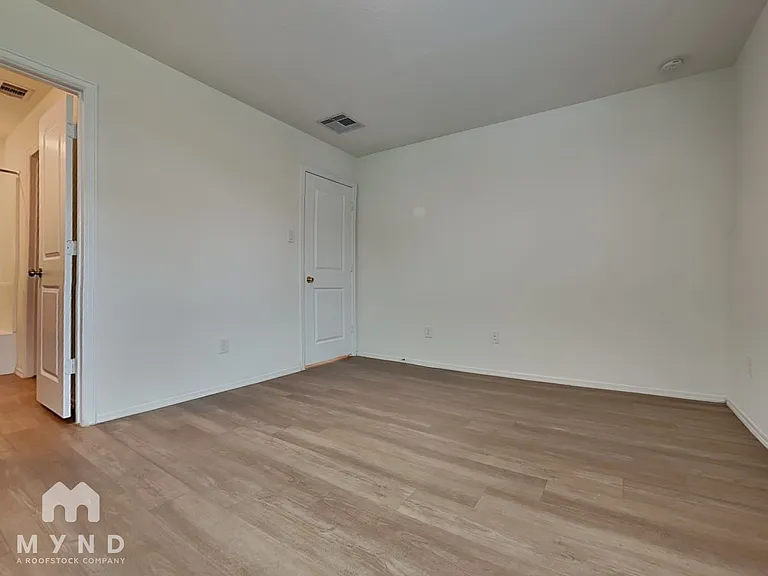 26815 Wilderye Cove Ln — Photo 9