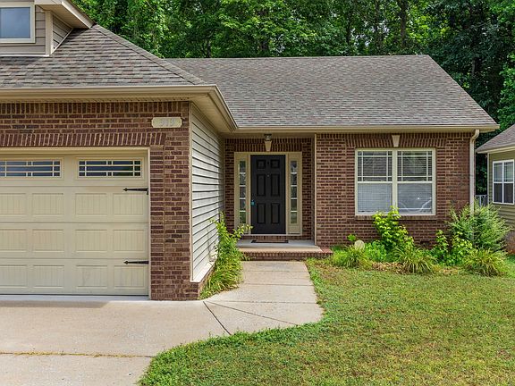 4th image of 313 David Dr