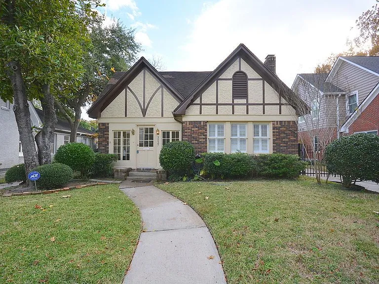 3027 Amherst St — Photo 1
