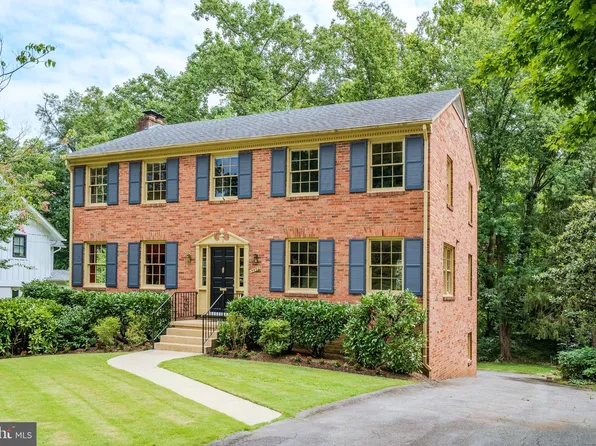 4456 38th St N, Arlington, VA 22207