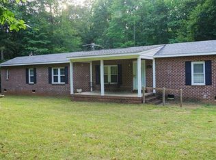 8226 Dash Ln, Jetersville, VA 23083