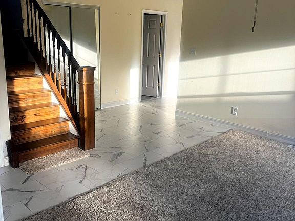 3rd image of 8461 Holman Ave