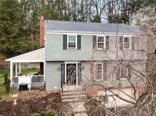 209 E Edgewood Dr, Mcmurray, PA