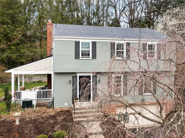 209 E Edgewood Dr, McMurray, PA 15317