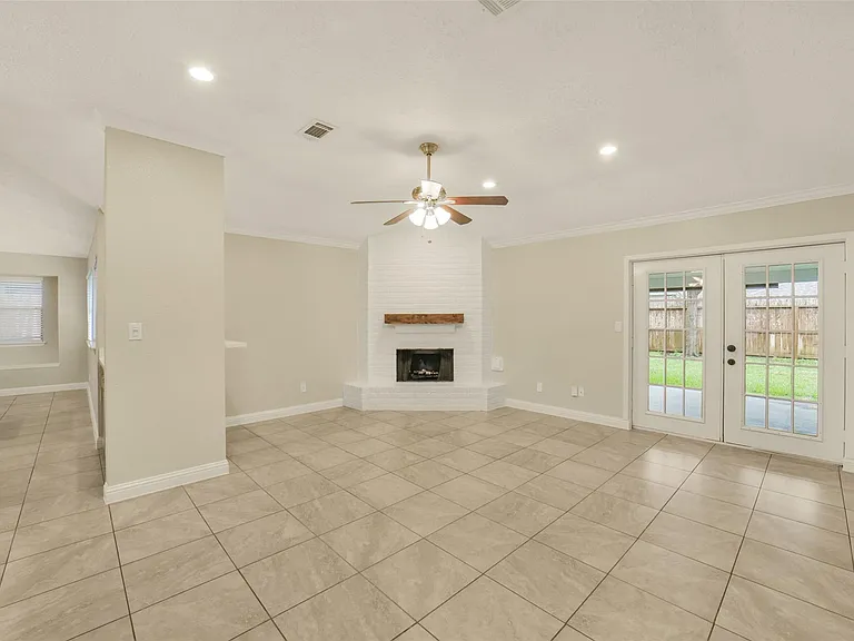 21211 Park Mount Dr — Photo 7