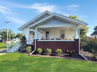 106 E Colorado Ave, Casey, IL 62420