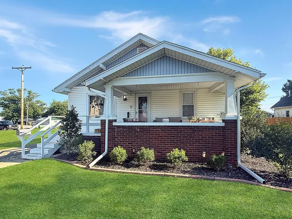 106 E Colorado Ave, Casey, IL 62420