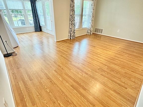 3rd image of 9352 Castle York Ct #7