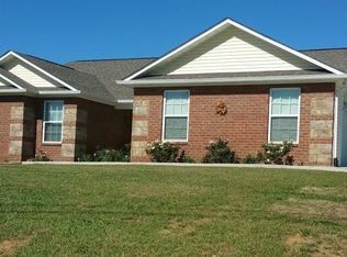516 Low Vly, Dandridge, TN 37725