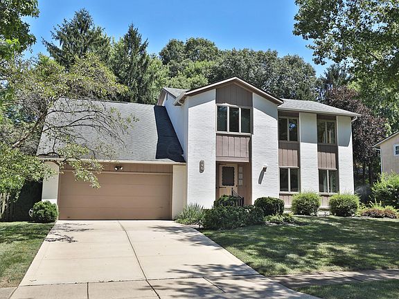 3rd image of 546 Stevenson Ave
