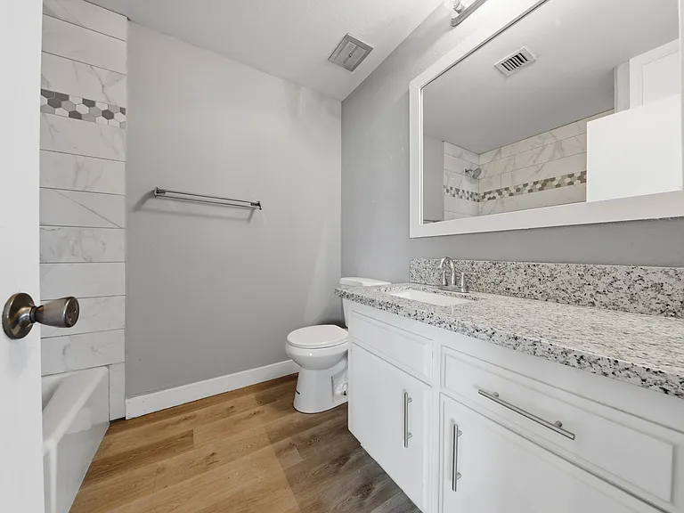 248 Greenbriar Townhouse Way — Photo 12