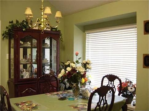 4th image of 75 Village Dr E