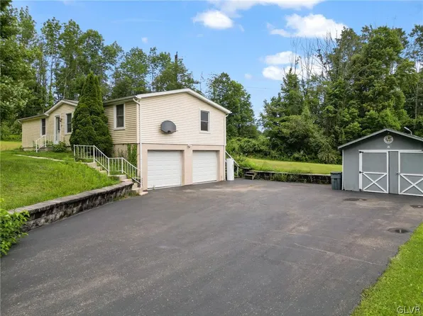 140 Station St, Lehighton, PA 18235