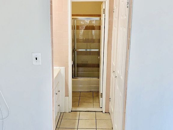 3rd image of 24120 Northern Blvd APT 3G