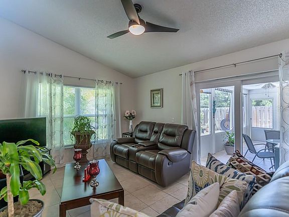 4th image of 4383 Blue Lake Dr