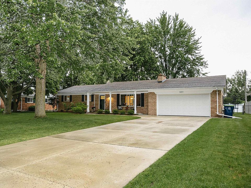 1st image of 4201 Sweetbriar Dr