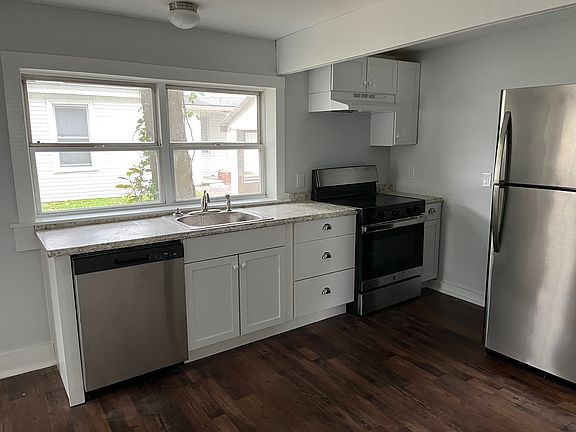 5th image of 205 E Gale St
