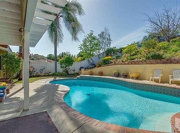 2nd image of 3311 Peppermint St