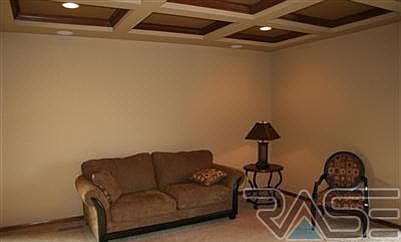 4th image of 3212 E Woodsedge St