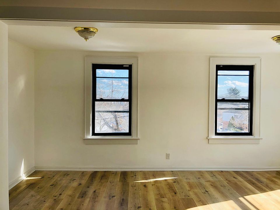 113 Sterling Ave Yonkers NY Zillow