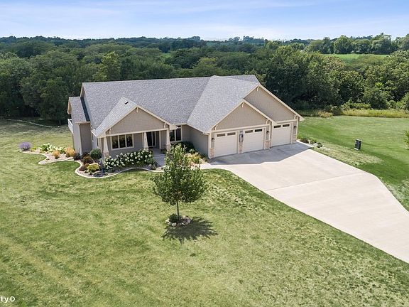 3rd image of 4711 Cherrywood Ln