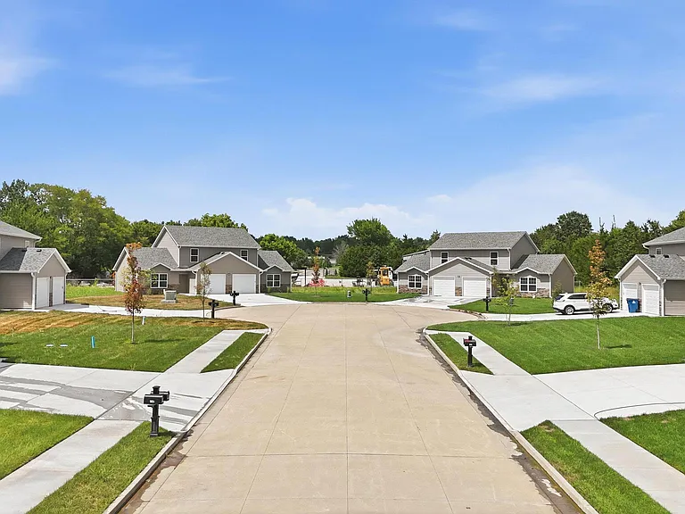 15405 Corbin Ct — Photo 11