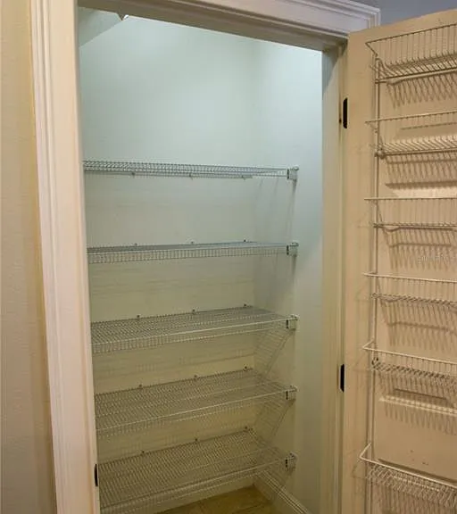 1420 Lake Baldwin Ln #B — Photo 10