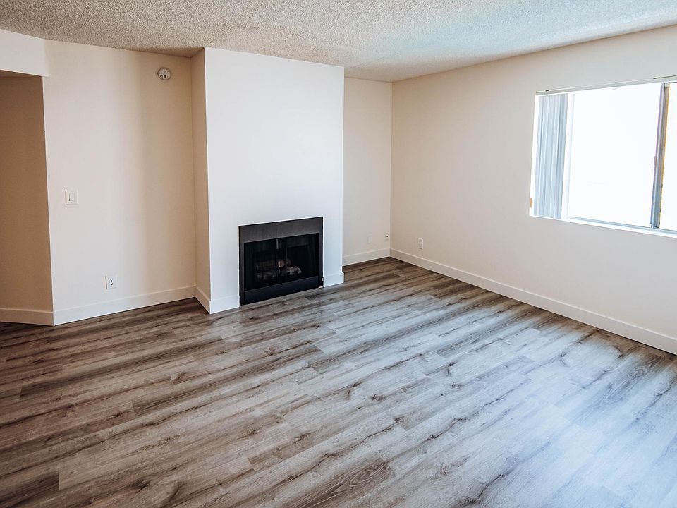 1st image of 2725 Abbot Kinney Blvd #307