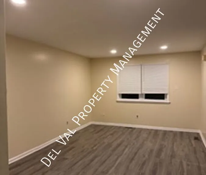 304 Christopher Pl #1 — Photo 15