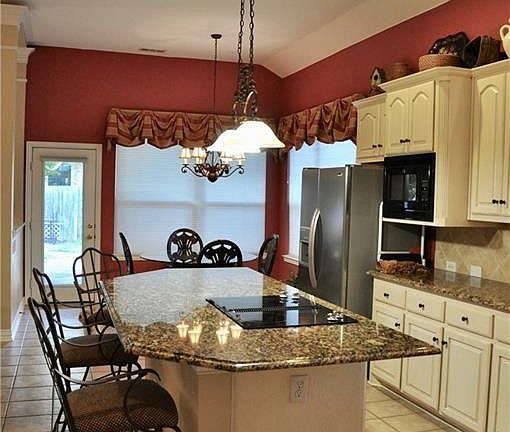 5th image of 4212 Zachary Way