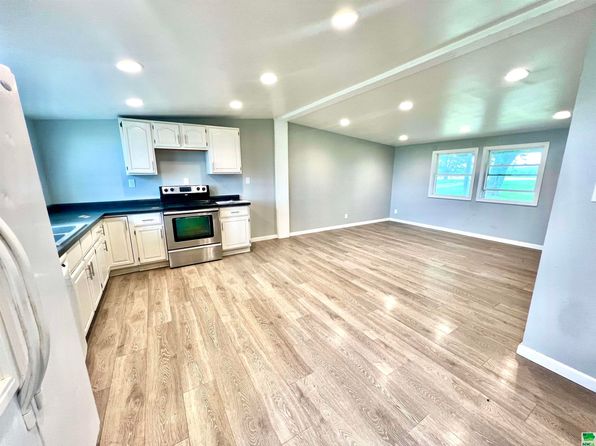 2018 S Dakota St, Vermillion, SD 57069