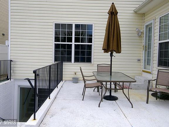 5th image of 1835 Gold Finch Dr