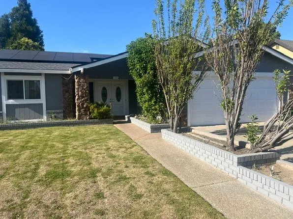 1385 Wimbledon Ct, Manteca, CA 95336