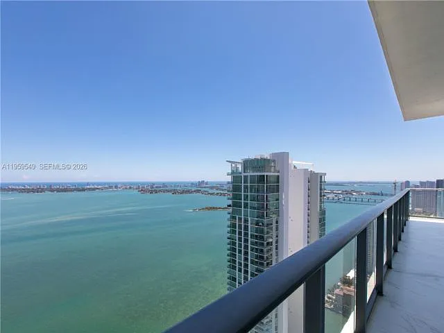 480 NE 31st St #Penthouse 5101 — Photo 7