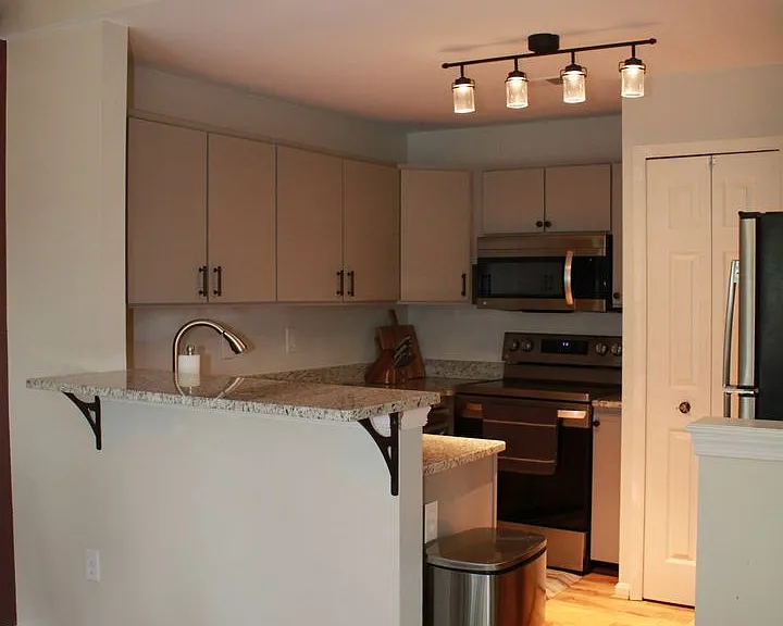 20 Deer Run Ct #H — Photo 8
