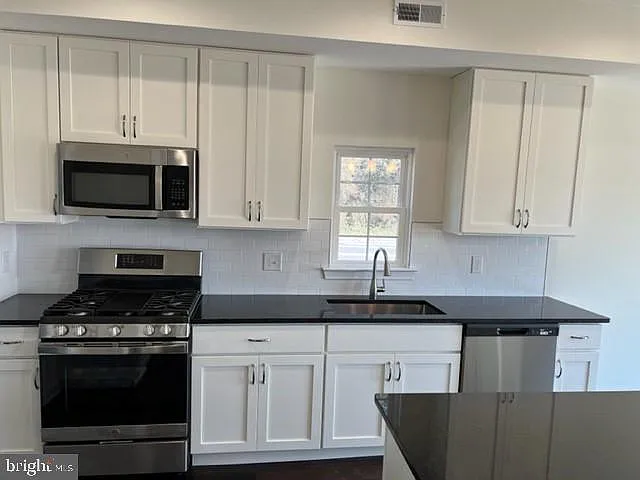 13499 Damar Dr — Photo 6