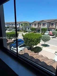 25180 SW 114th Ave #10 — Photo 13