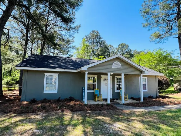 438 Longwood Dr, Thomasville, GA 31757
