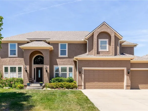 4976 Noland Rd, Shawnee, KS 66216