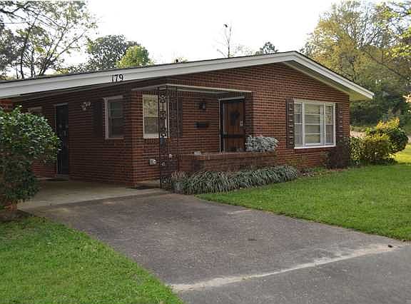 3rd image of 179 E Salem Dr